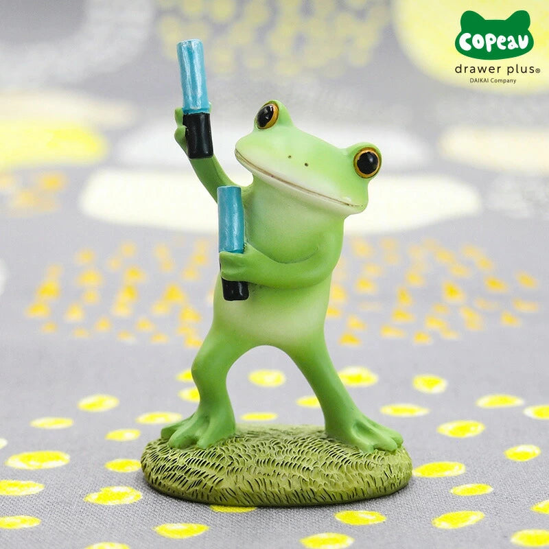 Idol Fan Frog Figure