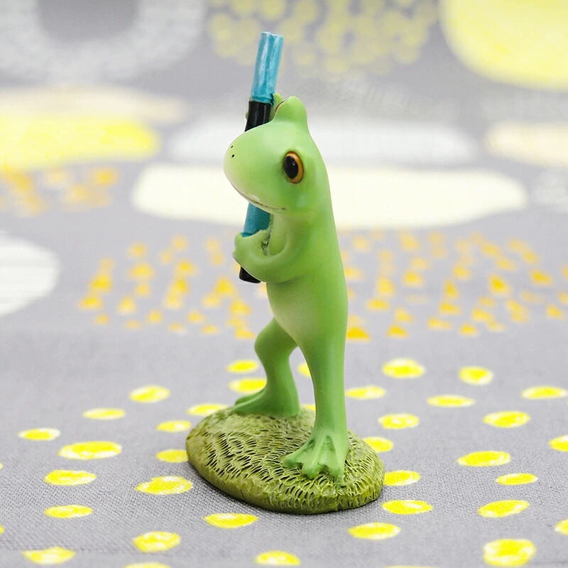 Idol Fan Frog Figure