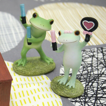 Idol Fan Frog Figure